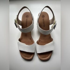 Remonte White Leather Sandals with Adjustable Straps, Block Heel